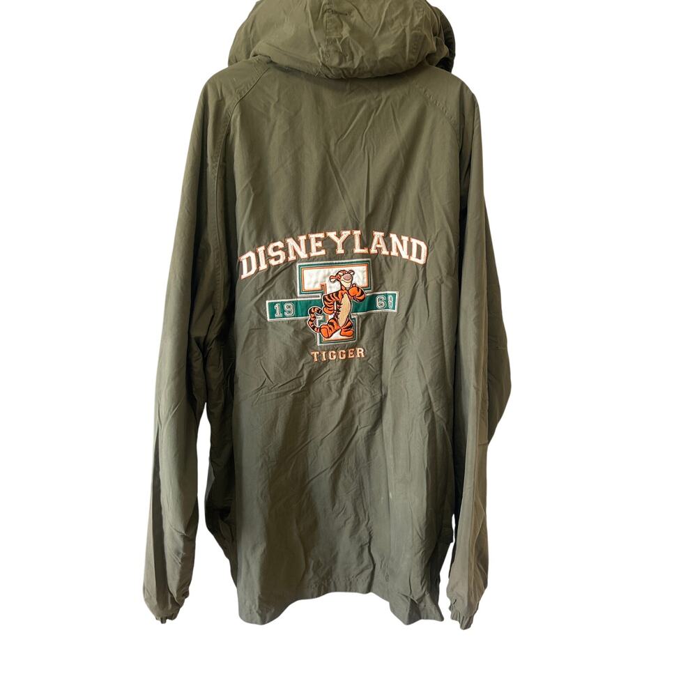 Disneyland resort Disney Tigger Men’s Exlg Winter  Hooded Jacket Olive Green
